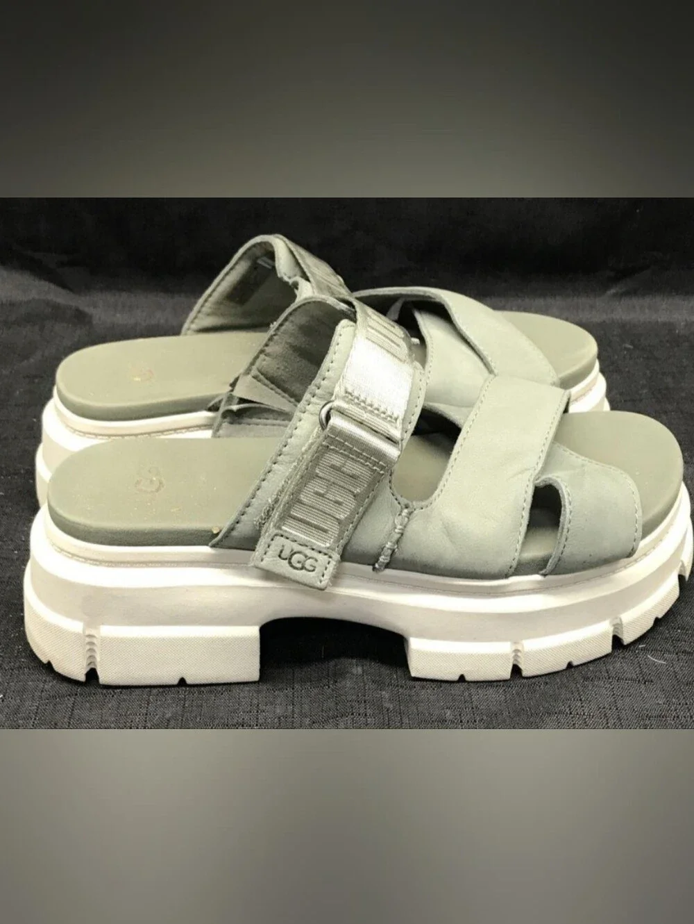 UGG Ashton 'Moss Green Platform Slides Size 9 Used Excellent
